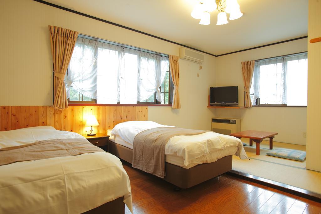 Hakubagoryu Pension&Logcottage Arumu Buitenkant foto